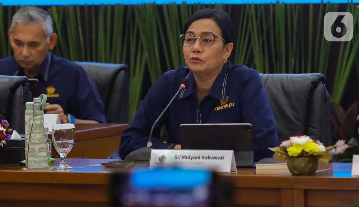 Menteri Keuangan Sri Mulyani menyebutkan bahwa pendapatan Indonesia mengalami tekanan yang luar biasa besar sampai Juli-Agustus. (Liputan6.com/Angga Yuniar)