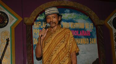 Ingat Sumanto? Si Pemakan Mayat Itu Sekarang Jadi Ustaz ...