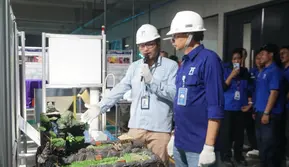 PT Astra Daihatsu Motor (ADM) menunjukkan komitmennya dalam mendukung pendidikan vokasi di Indonesia melalui inisiatif Sustainovation Dojo yang hadir di Astratech.
