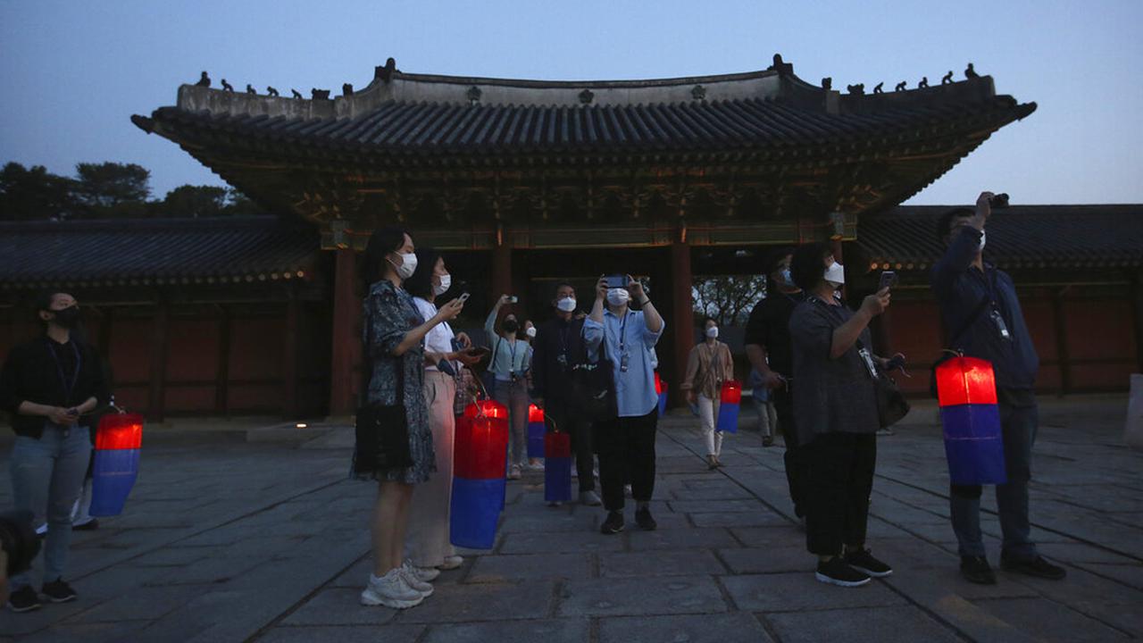FOTO: Menyusuri Istana Changdeokgung Seoul di Tengah Pandemi COVID-19