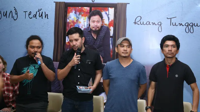 [Bintang] Payung Teduh