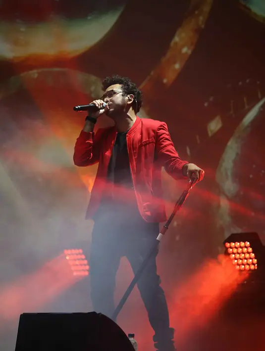 Begitu juga dengan rampungnya album barunya ini. Para personel harus menyelesaikan lantaran terus 'diteror' pihak Musica Studio tempatnya bernaug. (Nurwahyunan/Bintang.com)