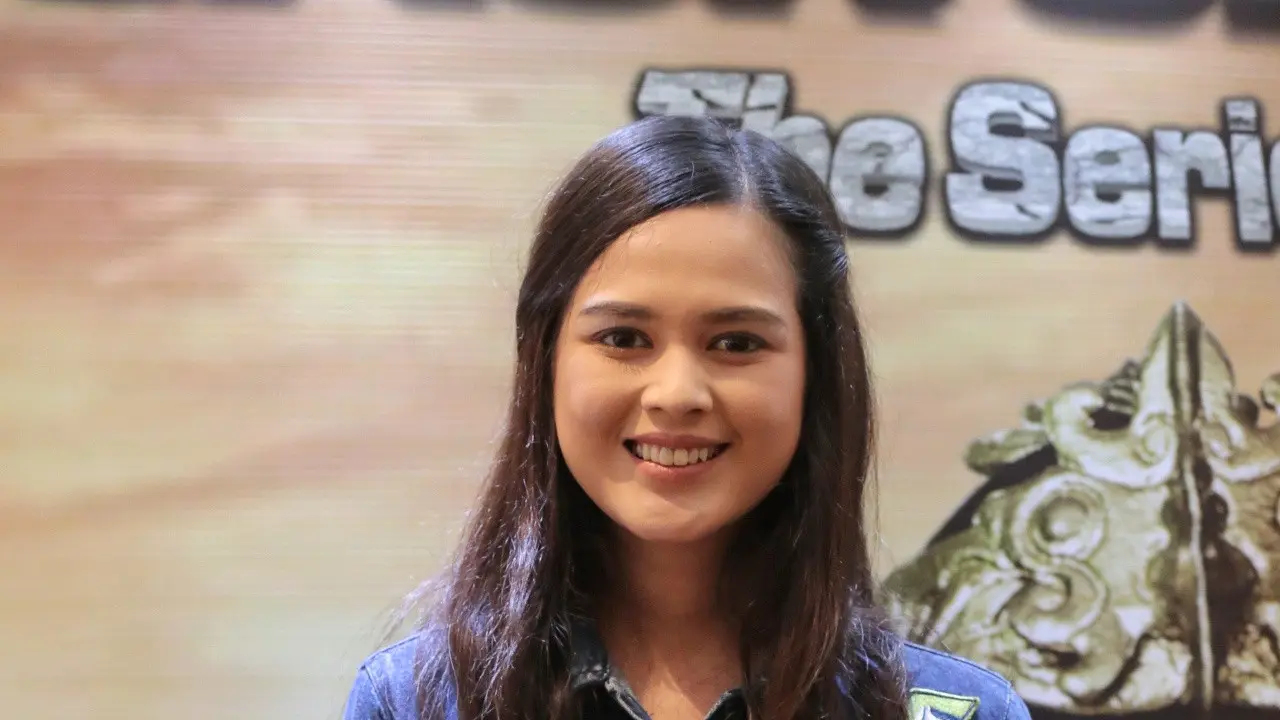 [Bintang] Cut Meyriska