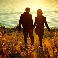 Sebelum memutuskan untuk menikah, sebaiknya ketahui 5 alasan mengapa kamu dilarang untuk cepat-cepat nikah. (Foto: postimg.io)