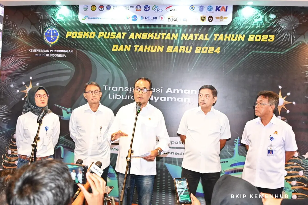 Kementerian Perhubungan mencatat hampir 2 juta orang bergerak selama puncak arus mudik Natal 2023 pada 22-23 Desember 2023 lalu.