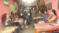 Razia Cafe, Satpol PP Depok Temukan 51 Wanita Penghibur Jual Miras