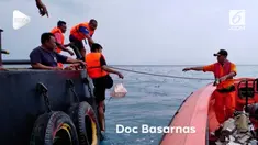 Basarnas menemukan serpihan-serpihan di perairan Karawang Jawa Barat, lokasi jatuhnya pesawat Lion Air JT 610.