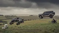 Land Rover Defender terbaru di film terbaru James Bond (ist)