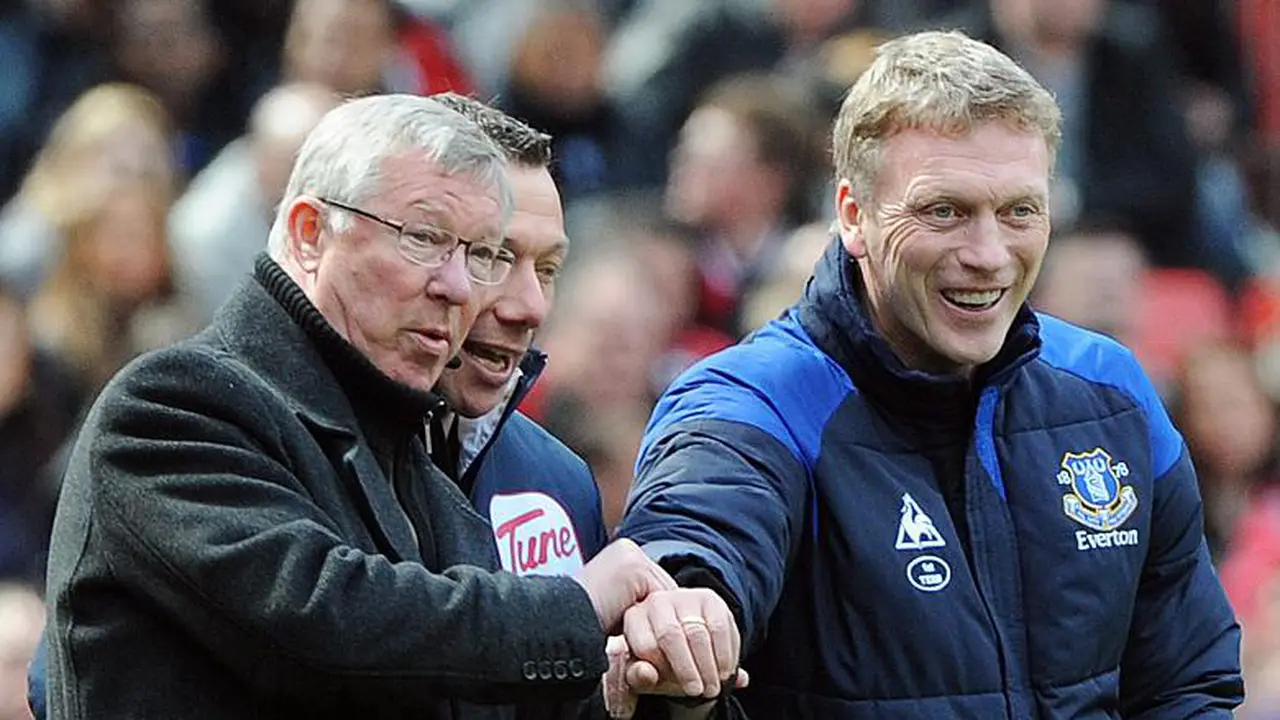  Sir Alex Ferguson dan David Moyes