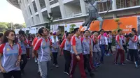 Kepolisian Republik Indonesia (Polri), Pusat Pengelola Kompleks GBK (PPK GBK), dan Indonesia Asian Games 2018 Organizing Committee (Inasgoc), menggelar olahraga jelang Asian Games 2018 Jakarta-Palembang di SUGBK, Senayan, Jakarta, Jumat (13/4/2018)