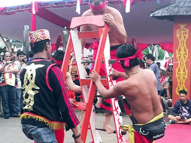 Citizen6, Kalimantan: Pekan Gawai Dayak diselenggarakan sebagai bentuk pelestarian kebudayaan Dayak. (Pengirim: Devi Lahendra)