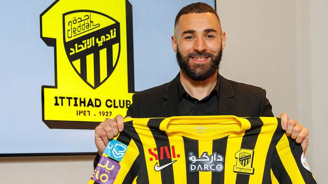 Foto: Detik-Detik Karim Benzema Sah Menjadi Pemain Al Ittihad