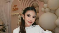 Potret Penampilan Mahalini di Akikah Selina. (Sumber: Instagram/mahaliniraharja)