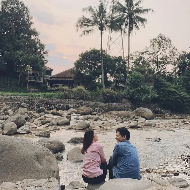Main Sinetron Bareng, Ini 6 Potret Kebersamaan Andi Arsyil dan Rosiana Dewi