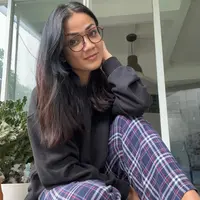 Nirina Zubir menikmati waktu bermalasan (Instagram/nirinazubir_)