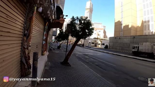 7 Potret Kota Mekah yang Sepi Akibat Virus Corona