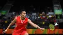 Lin Dan merupakan salah satu pebulu tangkis tunggal putra terbaik di dunia. Atlet asal Cina tersebut sebelumnya memiliki ambisi besar di Olimpiade Tokyo 2020. Sayangnya perhelatan tersebut harus ditunda setahun dan sayangya ia lebih dulu mengambil keputusan untuk pensiun. (Foto: AFP/Goh Chai Hin)