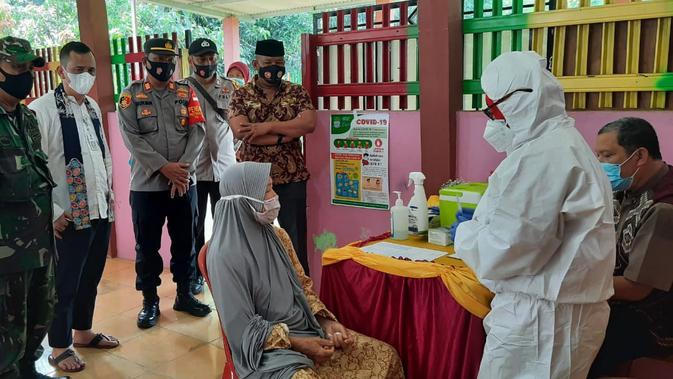 Metro Sepekan: Klaster Keluarga, 70 Warga Perumahan Bekasi Terpapar Covid-19 - Vimarsana News