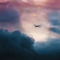 Ilustrasi pesawat terbang (dok.unsplash/ Leio McLaren)