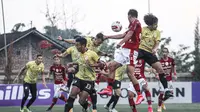 Situasi uji coba antara Bali United vs Barito Putera yang berakhir dengan skor 0-2. (Bola.com/Maheswara Putra)