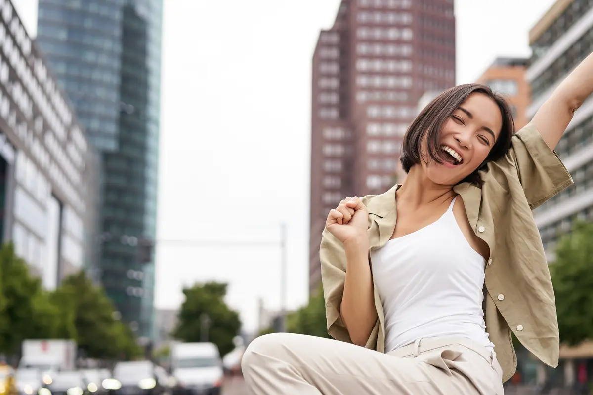 perempuan dan 17 juli lebih bahagia
