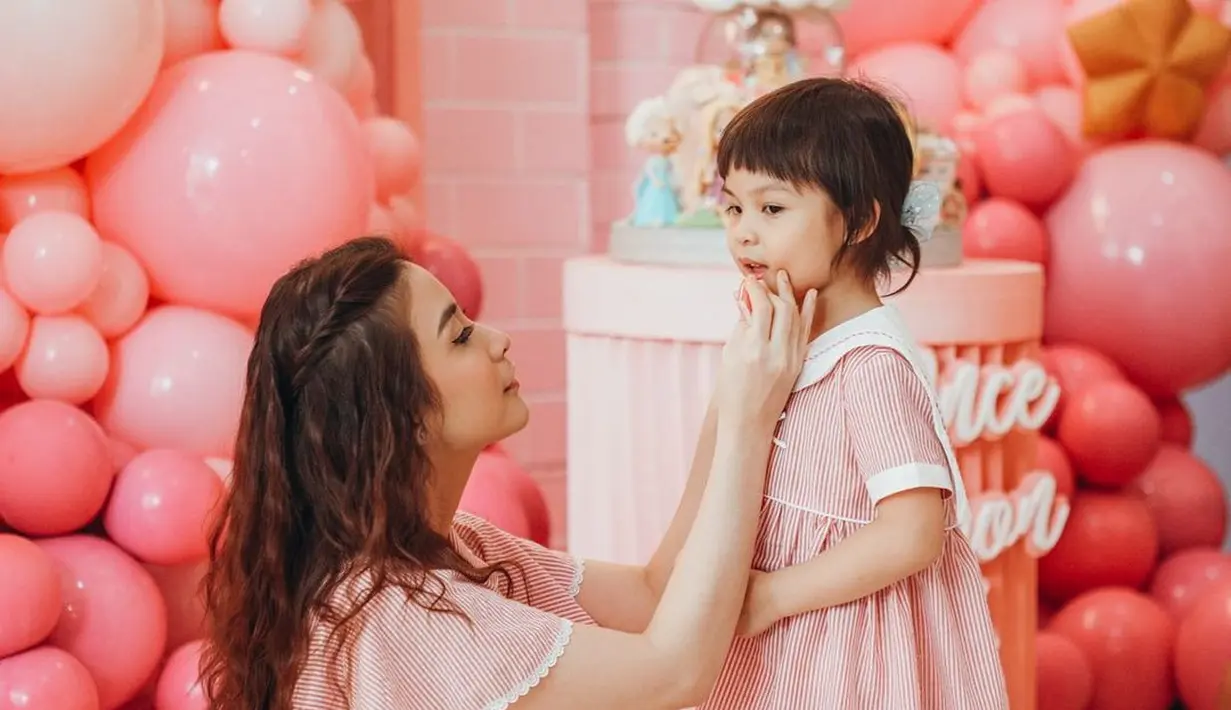 Ultah ke-5 Nastusha anak Chelsea Olivia dan Glenn (Instagram/chelseaoliviaa)