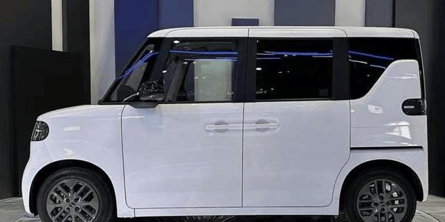 Suzuki Sebut BYD Ancaman Besar di Pasar Kei Car Jepang