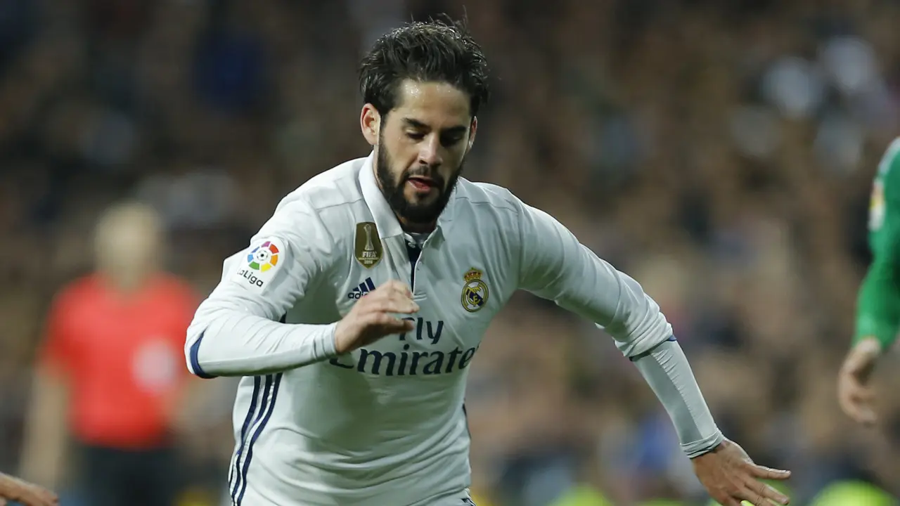 Bintang Real Madrid Disarankan Tak Tergoda Pindah ke Barcelona