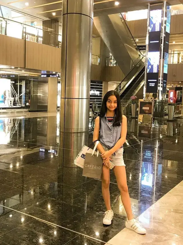 Sydney Azkassyah Anak Cut Tari