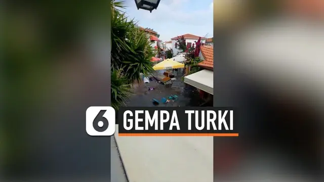 Gempa besar di provinsi Izmir Turki memicu surutnya pantai di daerah tersebut. Tak lama setelah gempa terjadi, air laut mengalir ke daerah permukiman.