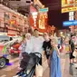 Potret Liburan Lesti Kejora dan Rizky Billar di Thailand. (Sumber: Instagram/shaniaindryn)