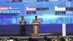 Wakil Presiden Jusuf Kalla memberikan sambutan saat membuka acara Indonesia International Smart City Expo and Forum 2019 di JCC Senayan, Jakarta, Rabu (17/7/2019). Kegiatan ini akan menampilkan konsep dan inovasi sistem perkotaan yang mengintegrasikan teknologi digital. (merdeka.com/Iqbal S Nugroho)