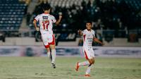 Gelandang Bali United, Teppei Yachida, berselebrasi setelah membobol gawang Arema FC pada laga BRI Super League 2025/2026 di Stadion Kanjuruhan, Kabutapen Malang, Jumat (6/3/2026). (Bola.com/Alit Binawan)