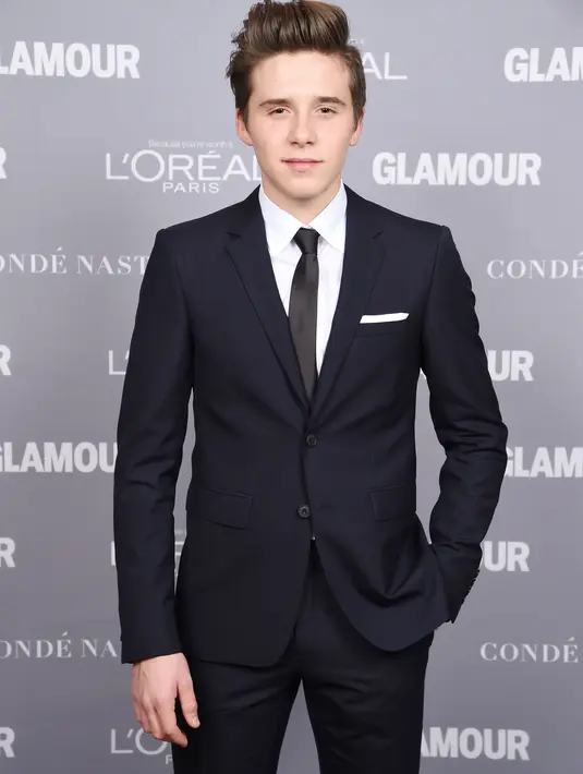 Di usianya yang ke 17 tahun, tubuh kekar Brooklyn Beckham telah mulai nampak. Sepertinya, kiat dan usahanya membuahkan hasil. (AFP/Bintang.com)
