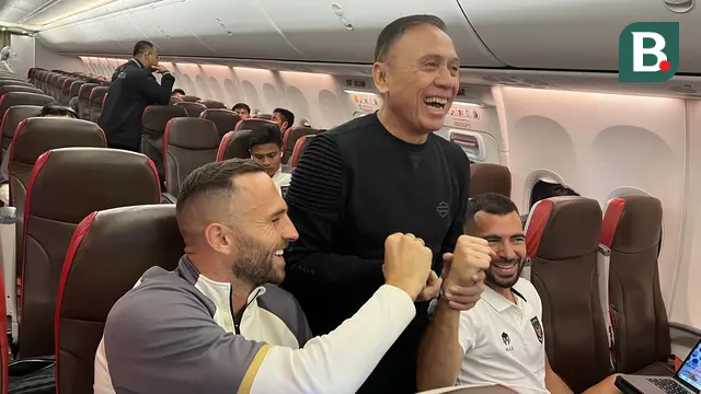 Foto: Mengikuti Perjalanan Satu Pesawat dengan Rombongan Timnas Indonesia untuk Jalani Laga Piala AFF 2022 Kontra Brunei Darussalam
