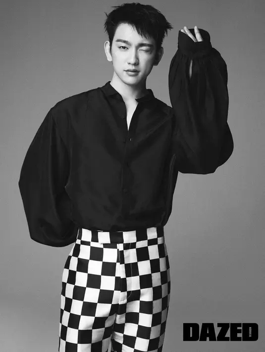 Di usianya yang kini 28 tahun, Jinyoung telah mempunyai karier yang gemilang sebagai seorang idol sekaligus aktor. (FOTO: instagram.com/jinyoung_0922jy/)