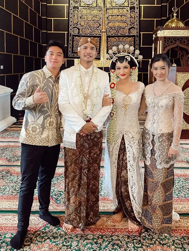 [Fimela] Ovi Dian dan Helmi Herman