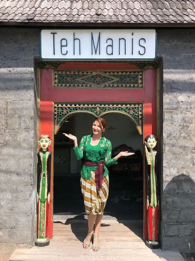 Potret Warung Makan Tamara Bleszynski yang Kembali Buka