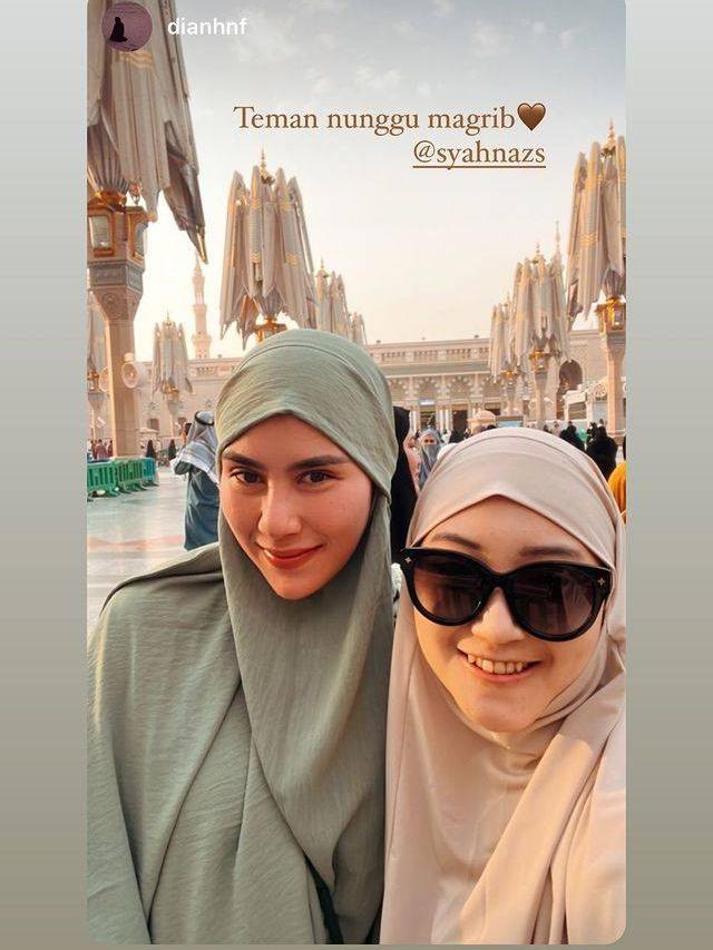 7 Potret Syahnaz Sadiqah Umrah Bareng Jeje, Tampil Bercadar Tuai Sorotan