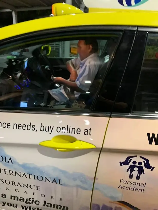 Penumpang Lupa Bawa Dompet, yang Dilakukan Sopir Taksi Ini Bikin Terharu