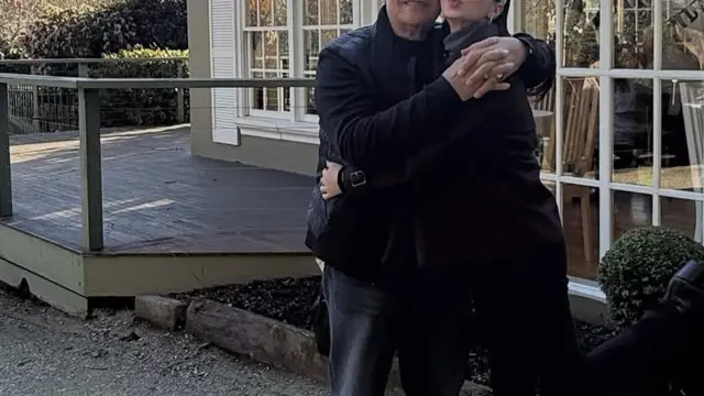 Potret romantis Raline Shah dan Ayahnya kompak pakai baju serba hitam. [@ralineshah]