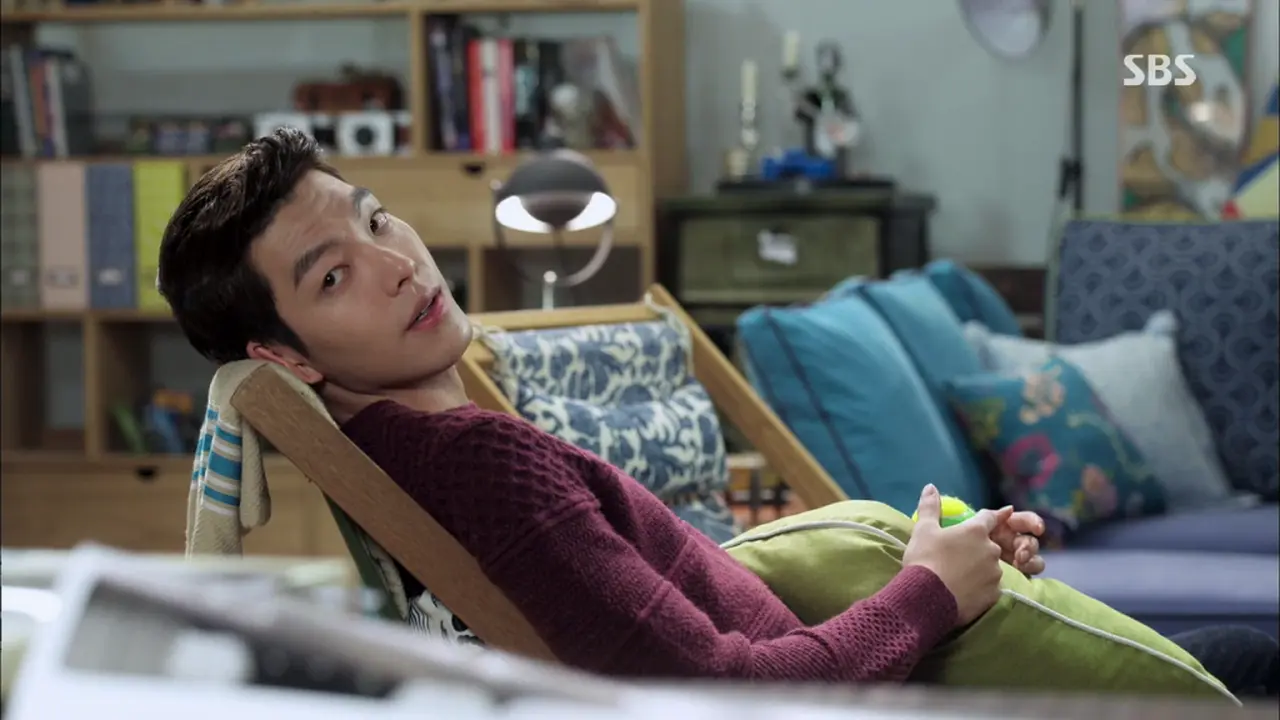 Pose Mesra dengan Model Tiongkok, Kim Woo Bin Berselingkuh?