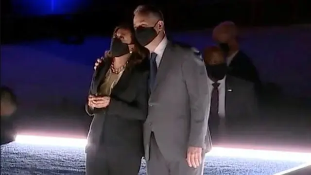 Potret Perkawinan Kamala Harris dan Suami di Ulang Tahun Pernikahan ke-6