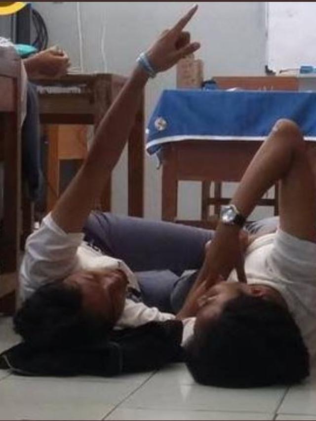 7 Potret Kocak Sekolah Tatap Muka Ala Warganet Ini Bikin Geleng Kepala