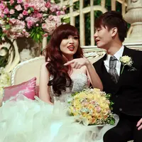 Sampai saat ini, Angel mengaku masih tercatat sebagai anggota Cherrybelle. Ia pun bangga bisa menyandang predikat sebagai personil aktif Cherrybelle pertama yang menikah. (Deki Prayoga/Bintang.com)