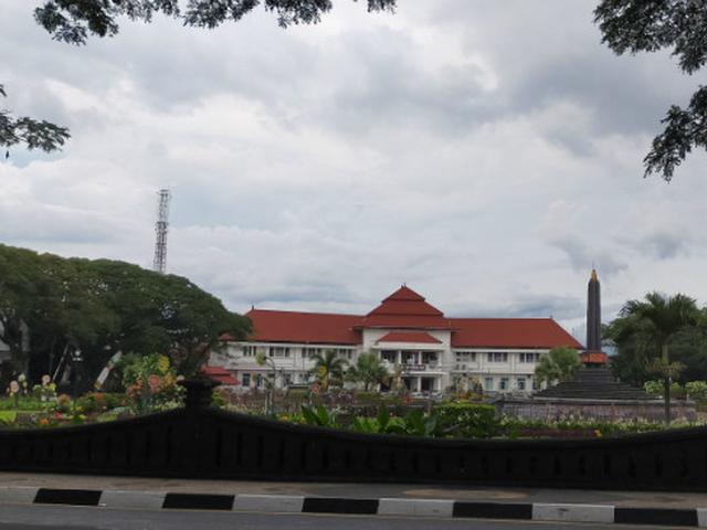 Cegah Covid 19 Pemkot Malang Tutup Akses Dan Pusat Keramaian