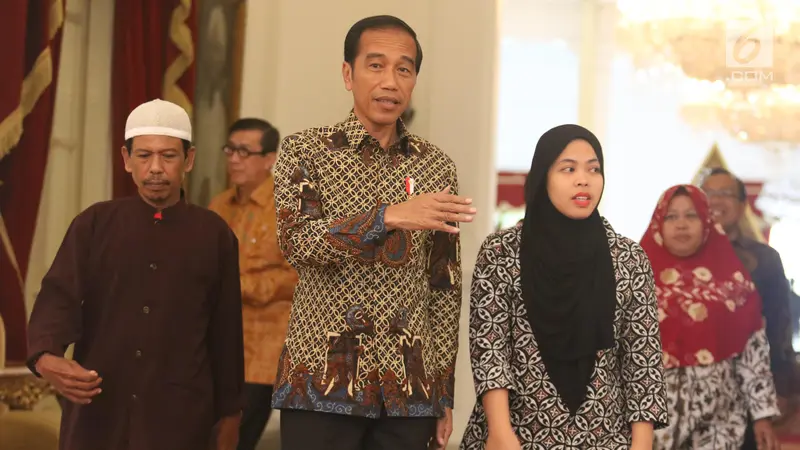 Presiden Jokowi Terima Siti Aisyah di Istana