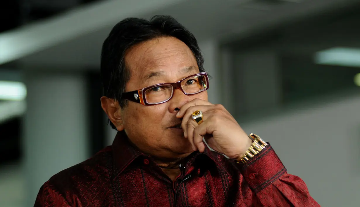 Kepada tim redaksi Liputan6.com, Subronto Laras juga banyak bercerita seputar aktivitasnya di luar dunia otomotif nasional, (8/5/2014). (Liputan6.com/Helmi Fithriansyah)