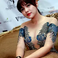 Preskon Diana Couture & Vicky Shu in Collaboration for Couture Fashion Week New York (Wimbarsana/bintang.com)