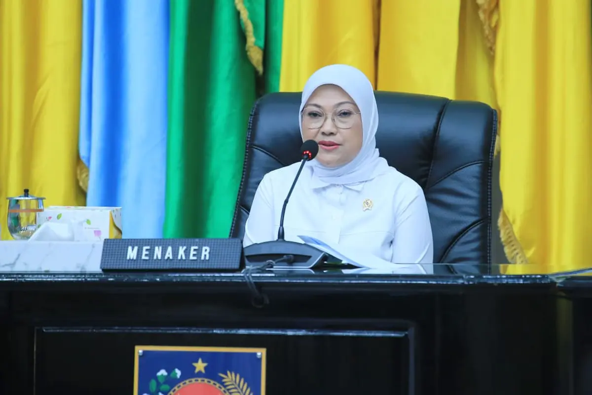 Menteri Ketenagakerjaan (Menaker) Ida Fauziyah meminta gubernur mengumumkan UMP 2024 paling lambat hari ini, Selasa (21/11/2023). (Dok Kemnaker)